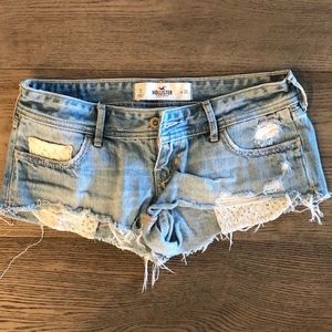 Hollister Size 26 shorts